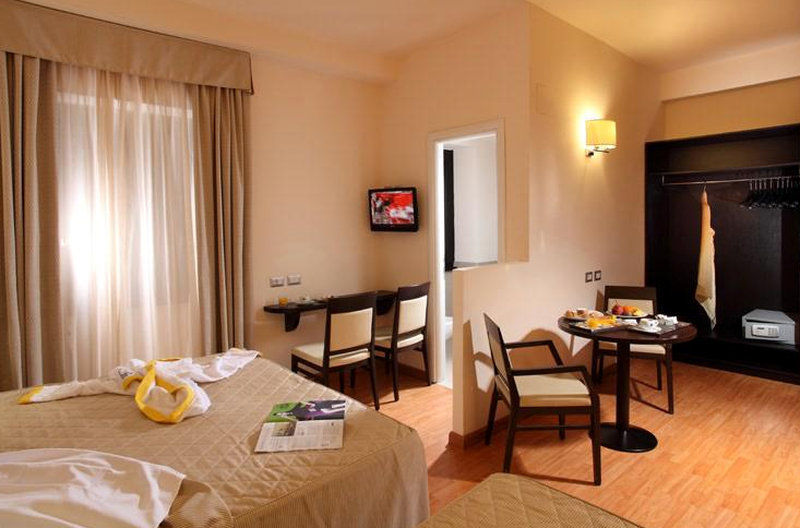 רומא Regal Park Hotel מראה חיצוני תמונה