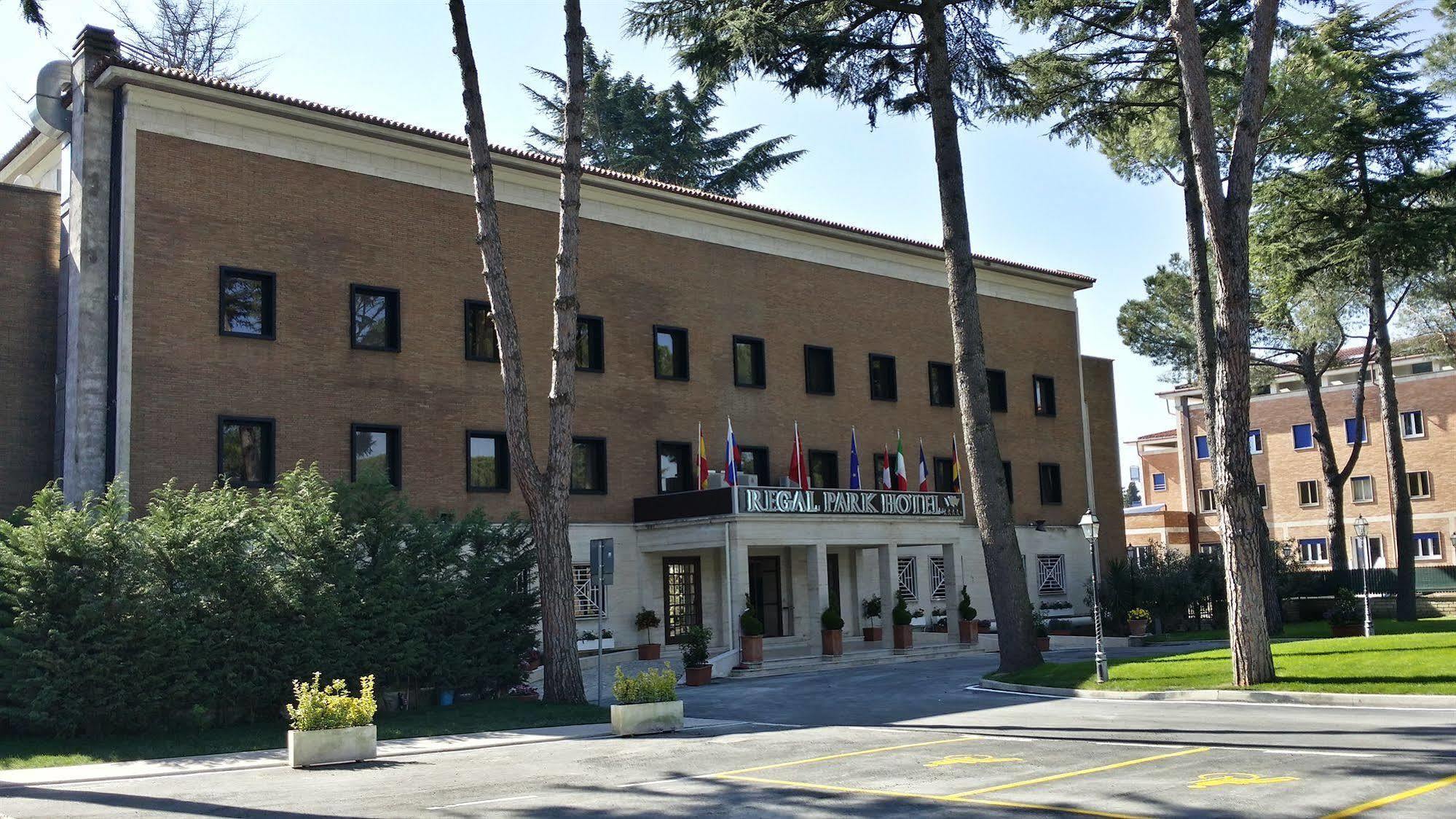 רומא Regal Park Hotel מראה חיצוני תמונה