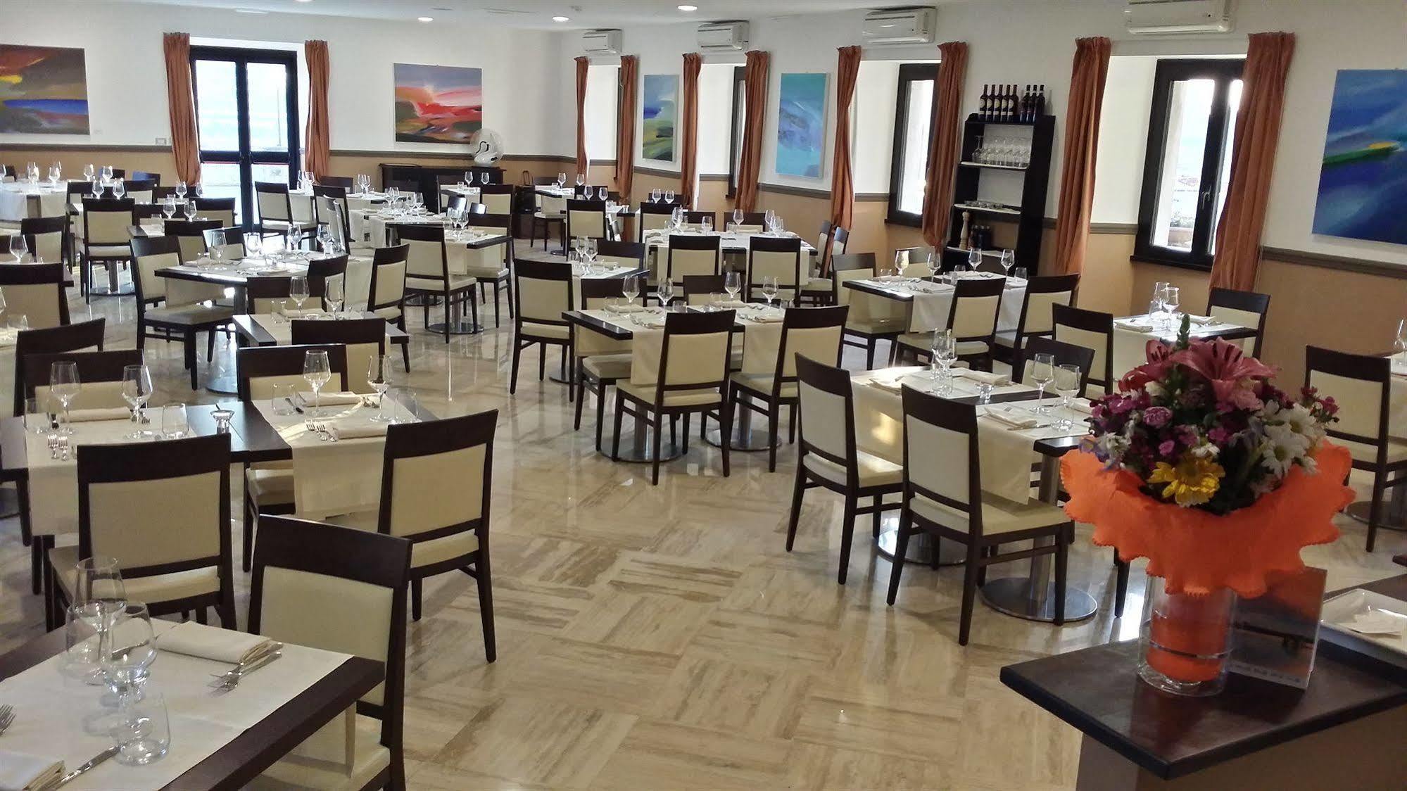 רומא Regal Park Hotel מראה חיצוני תמונה
