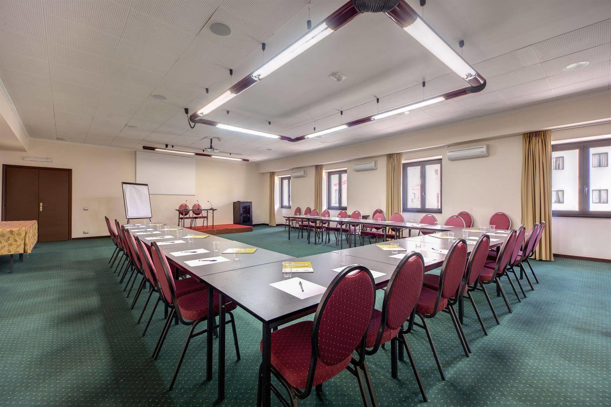 רומא Regal Park Hotel מראה חיצוני תמונה