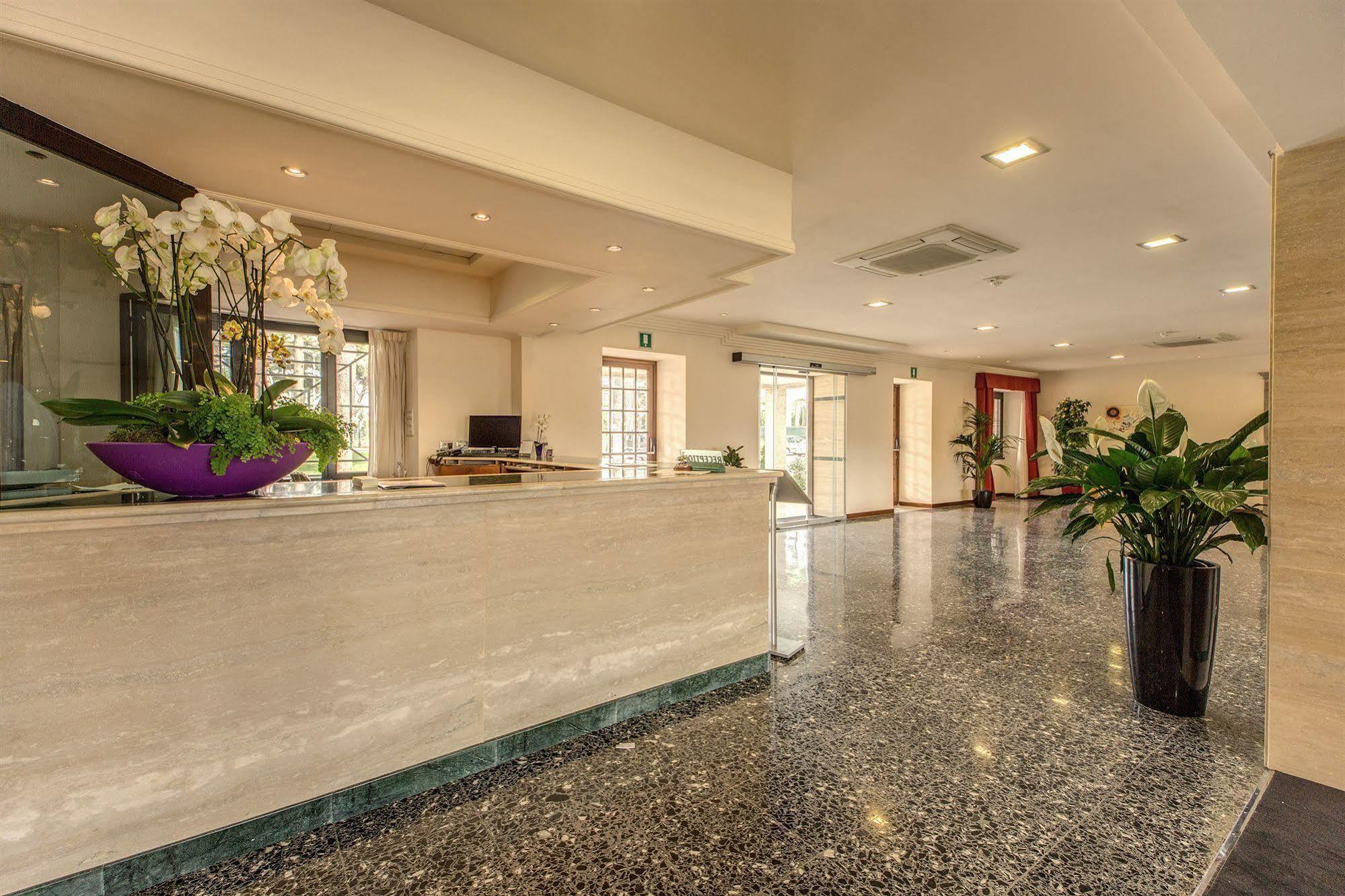 רומא Regal Park Hotel מראה חיצוני תמונה